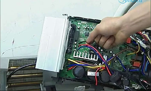 青云谱美的空调电话是多少